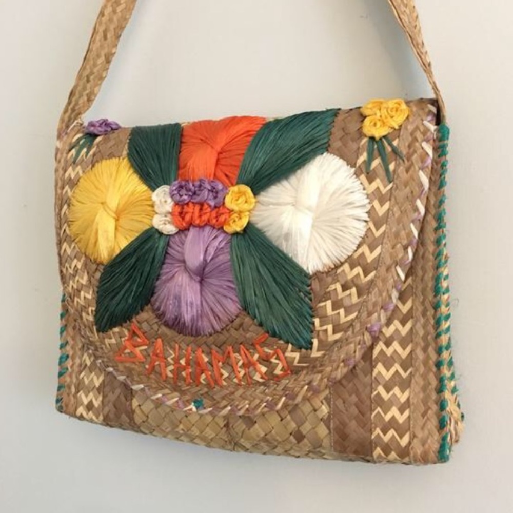 70s Vintage Large Straw Woven Floral Purse
